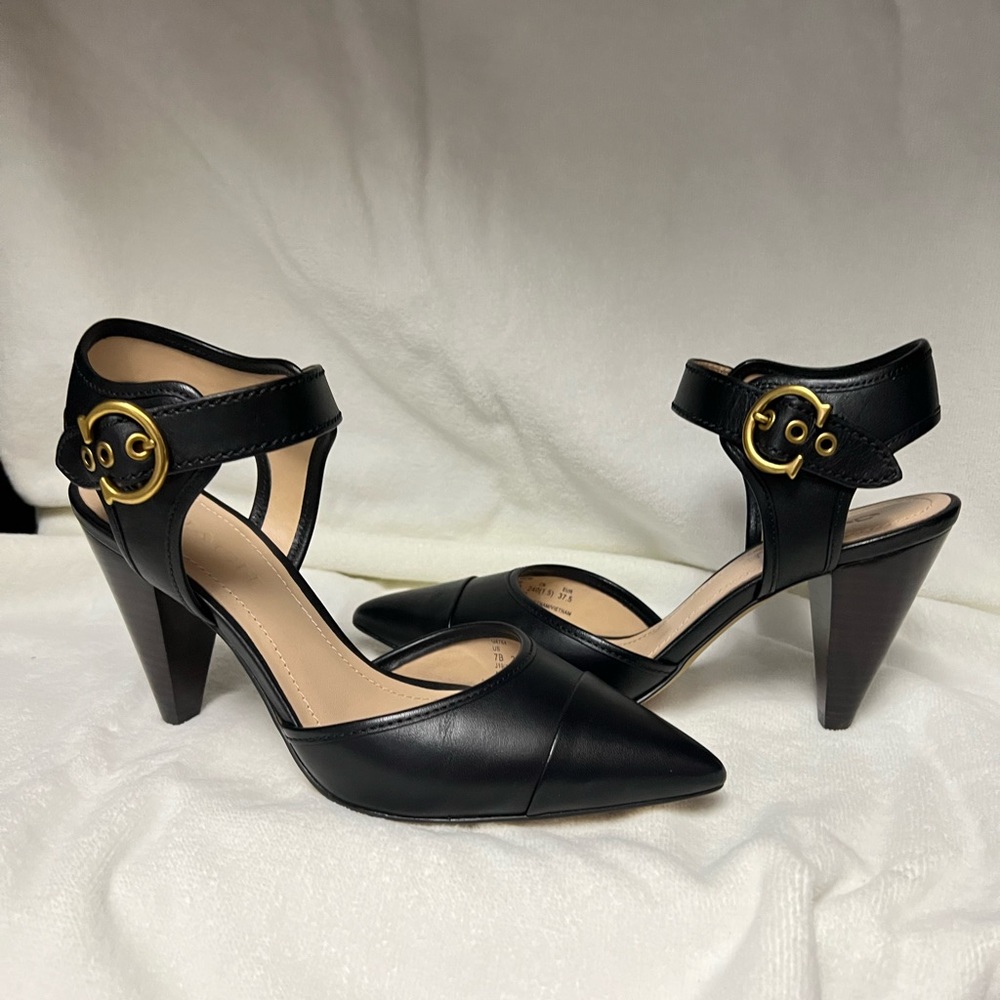 Coach pumps leather size 7